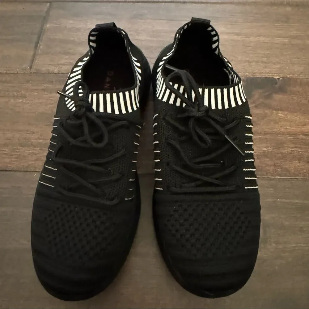 Danskin Energy Black & White Athletic Shoes 6
